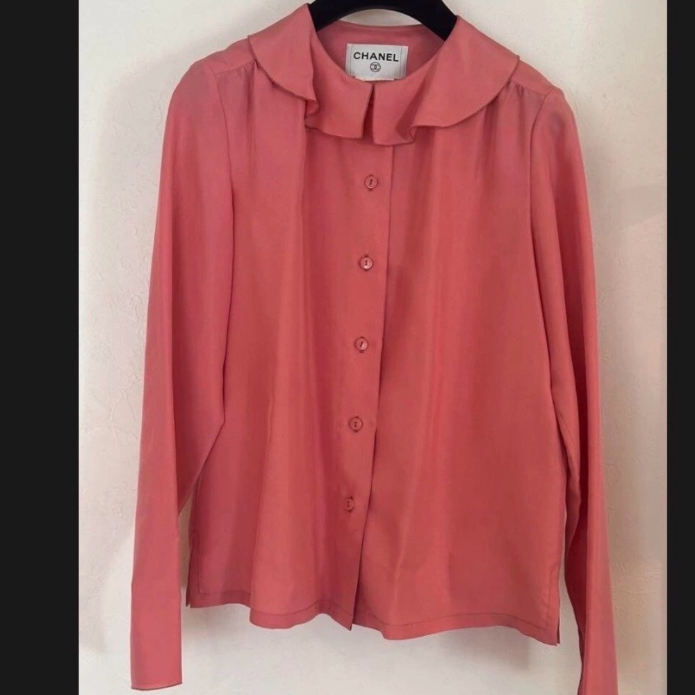 Vintage - CHANEL Women's Coral Button Down Shirt, 100% Silk- just needs a steam!